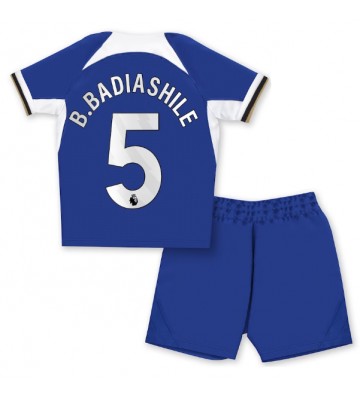 Chelsea Benoit Badiashile #5 Hjemmebanesæt Børn 2023-24 Kort ærmer (+ korte bukser)